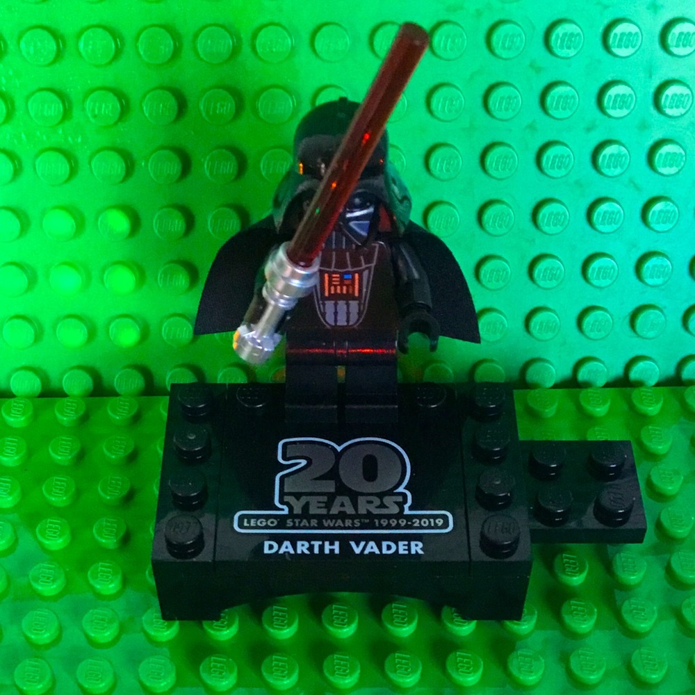 Lego Star Wars Darth Vader 20th Anniversary Minifig New - Picture 1 of 7